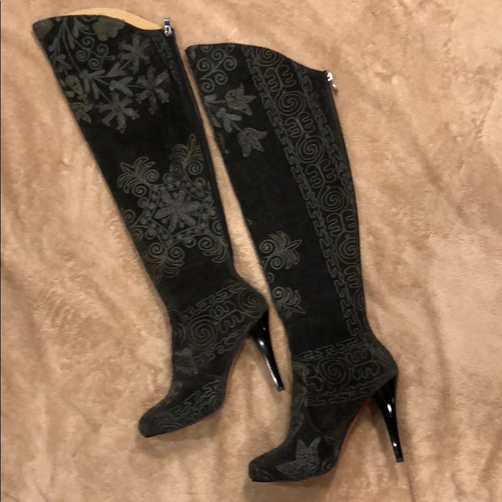 O’Suzani Boots - Picture 1 of 3